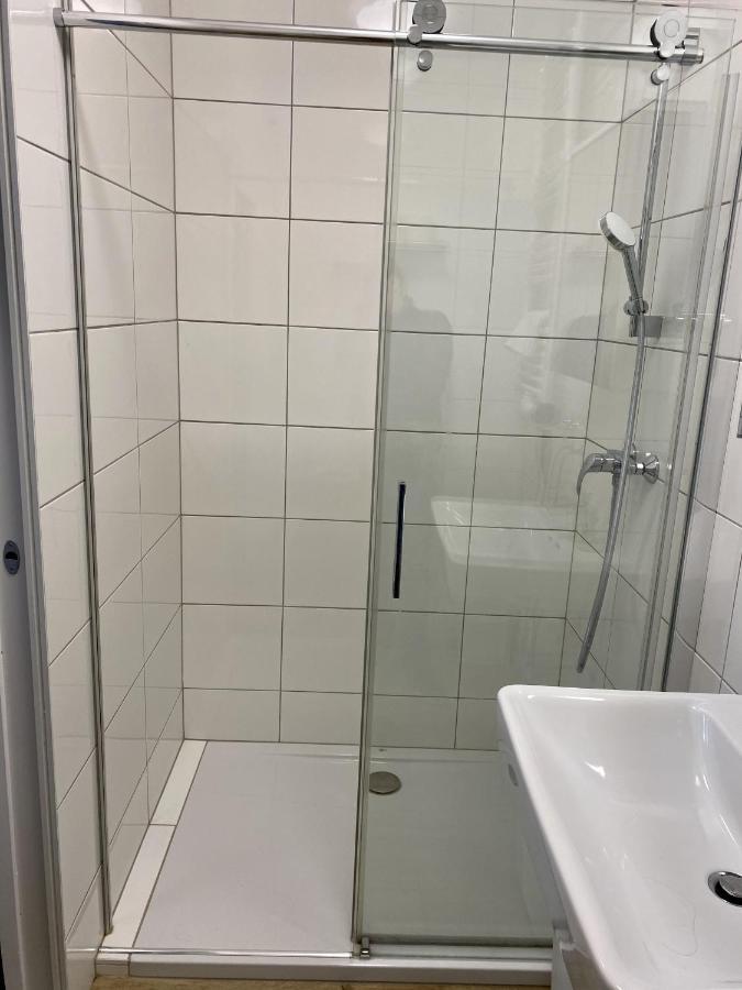 Ajo Central Room - Self-Check-In Wien Exterior foto